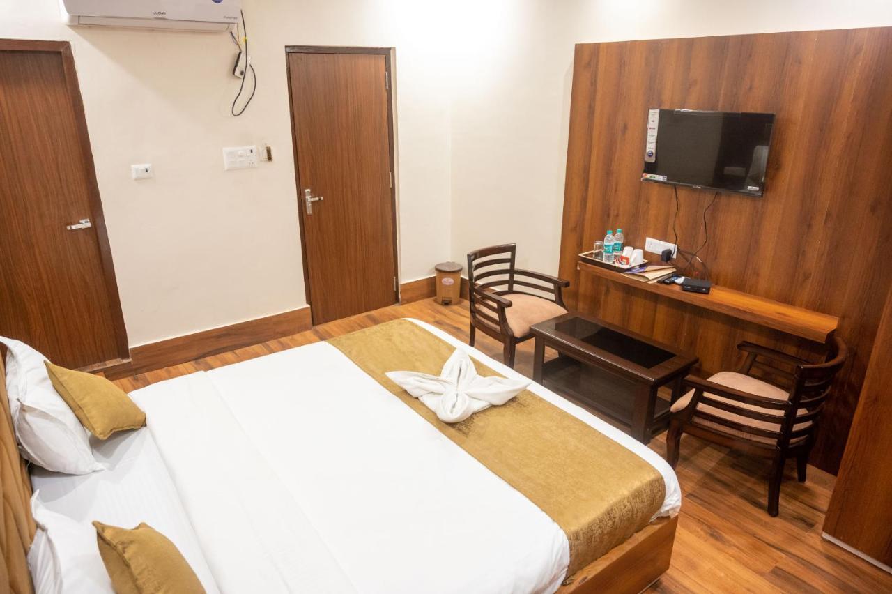 Kiran Palace Hotell Varanasi Exteriör bild