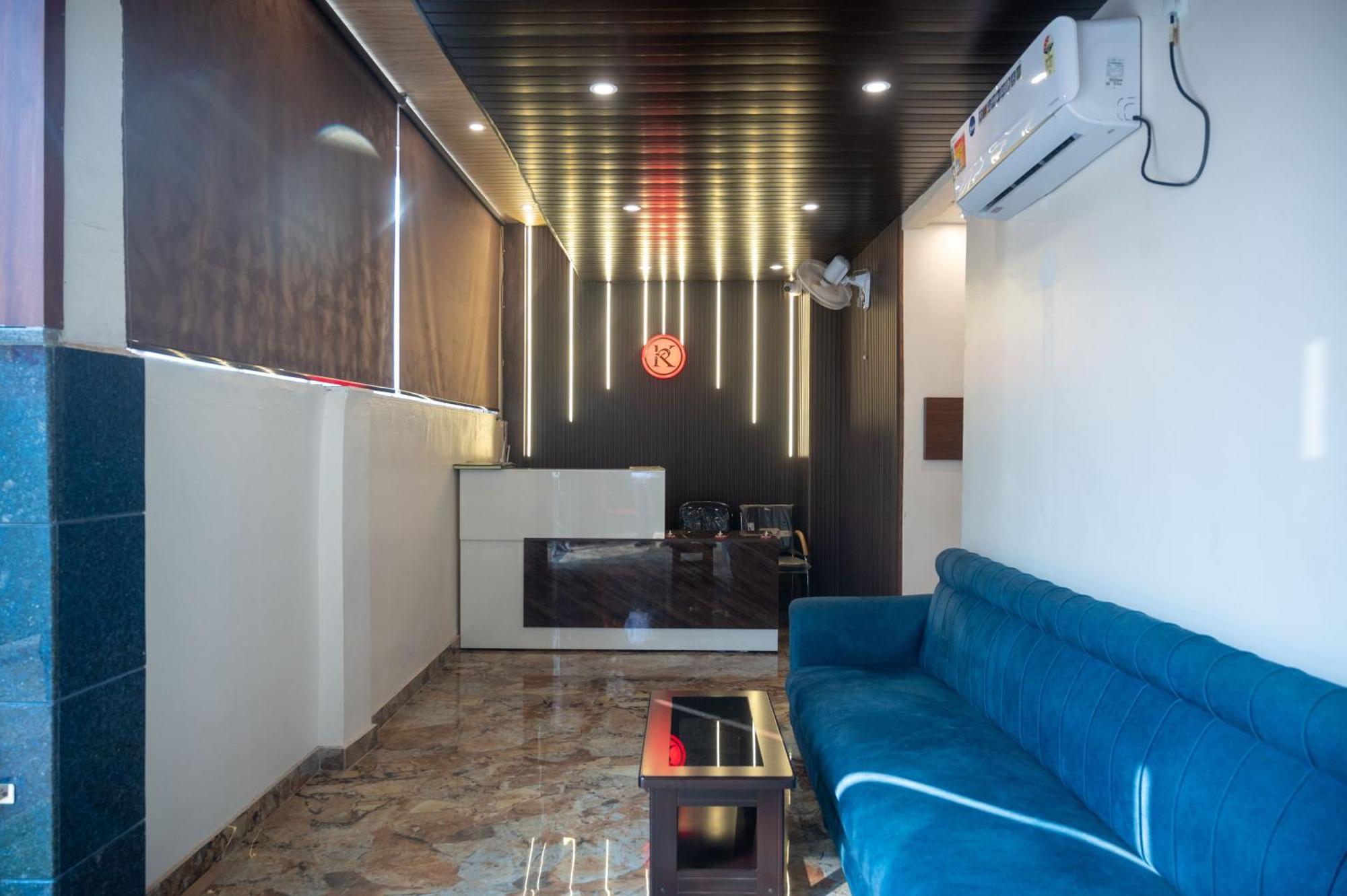 Kiran Palace Hotell Varanasi Exteriör bild